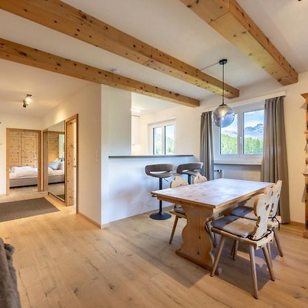 Cosy Apartment Facing Piz Rosatsch St Moritz Exterior foto