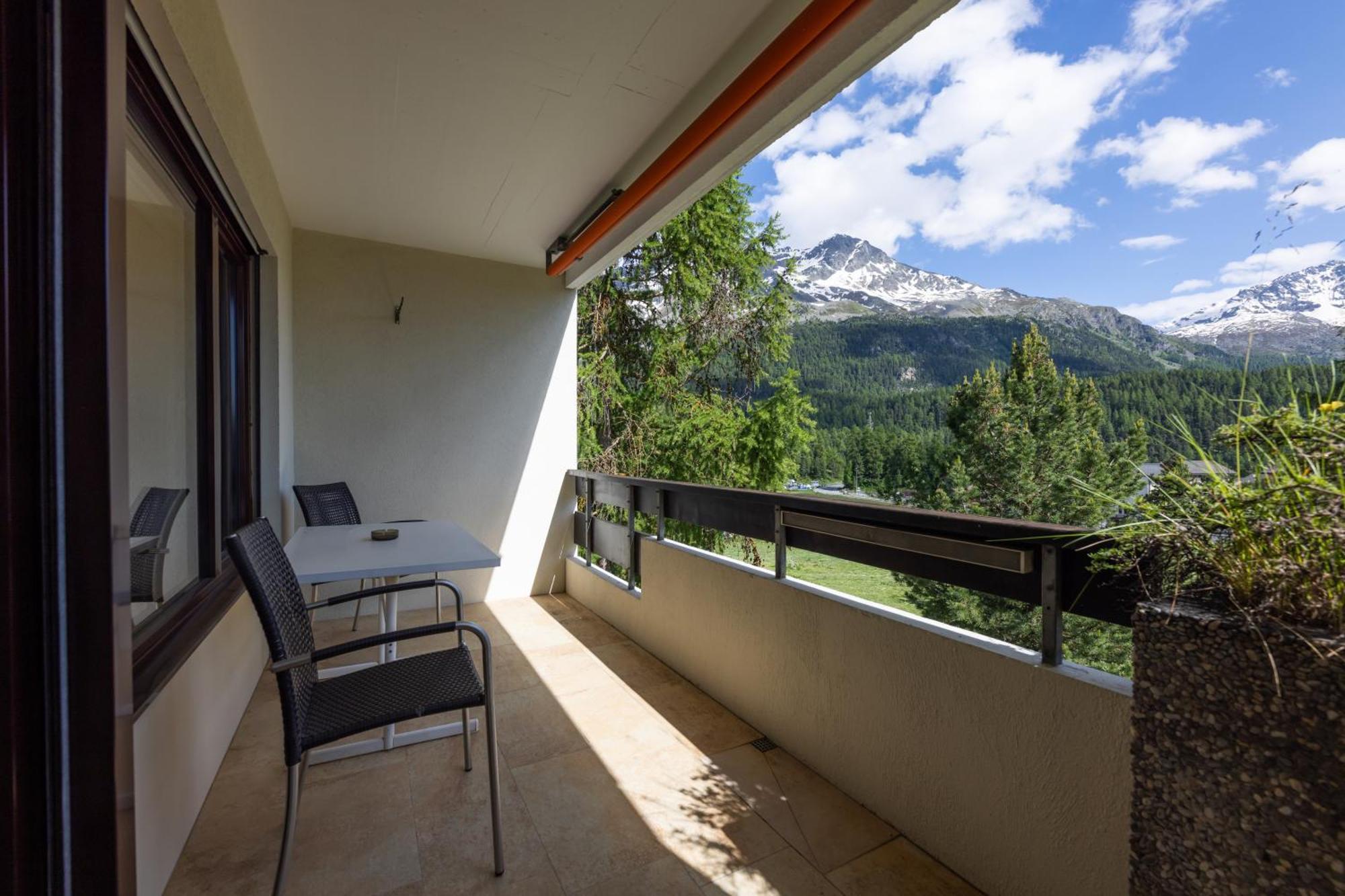 Cosy Apartment Facing Piz Rosatsch St Moritz Exterior foto