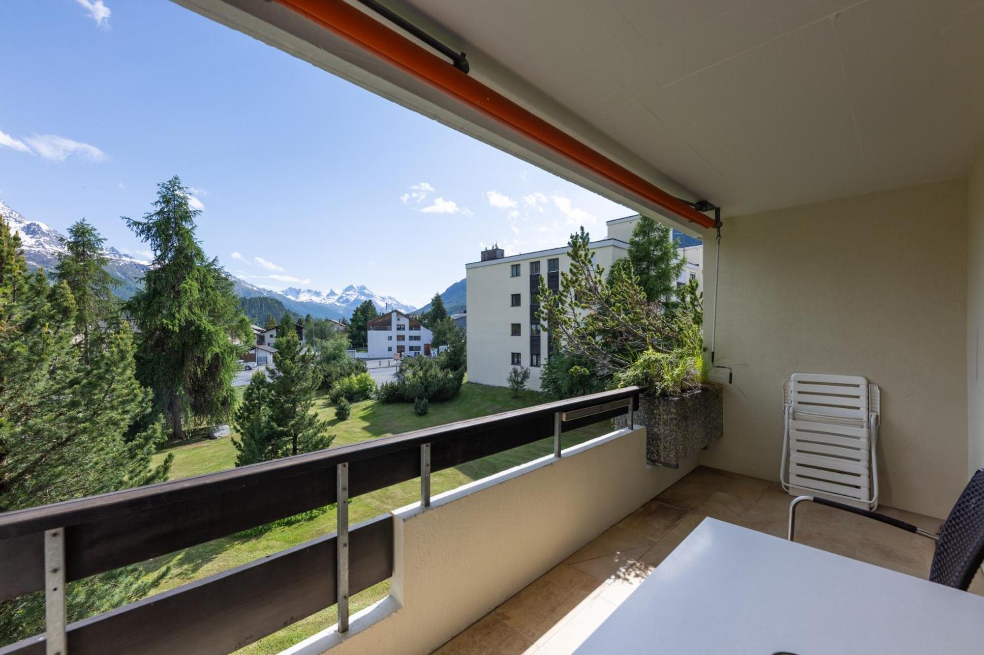 Cosy Apartment Facing Piz Rosatsch St Moritz Exterior foto